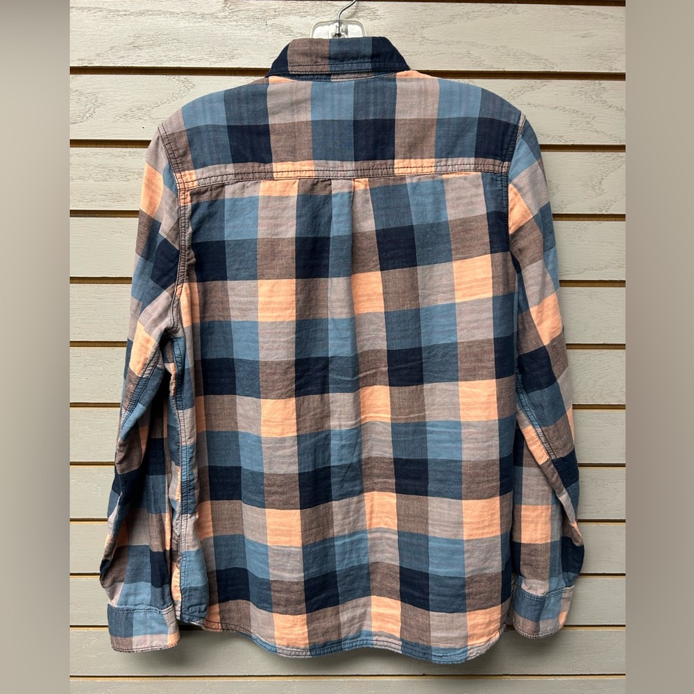 Woolrich Women's Blue and Tan Plaid Button Down Shirt - Picture 10 of 10